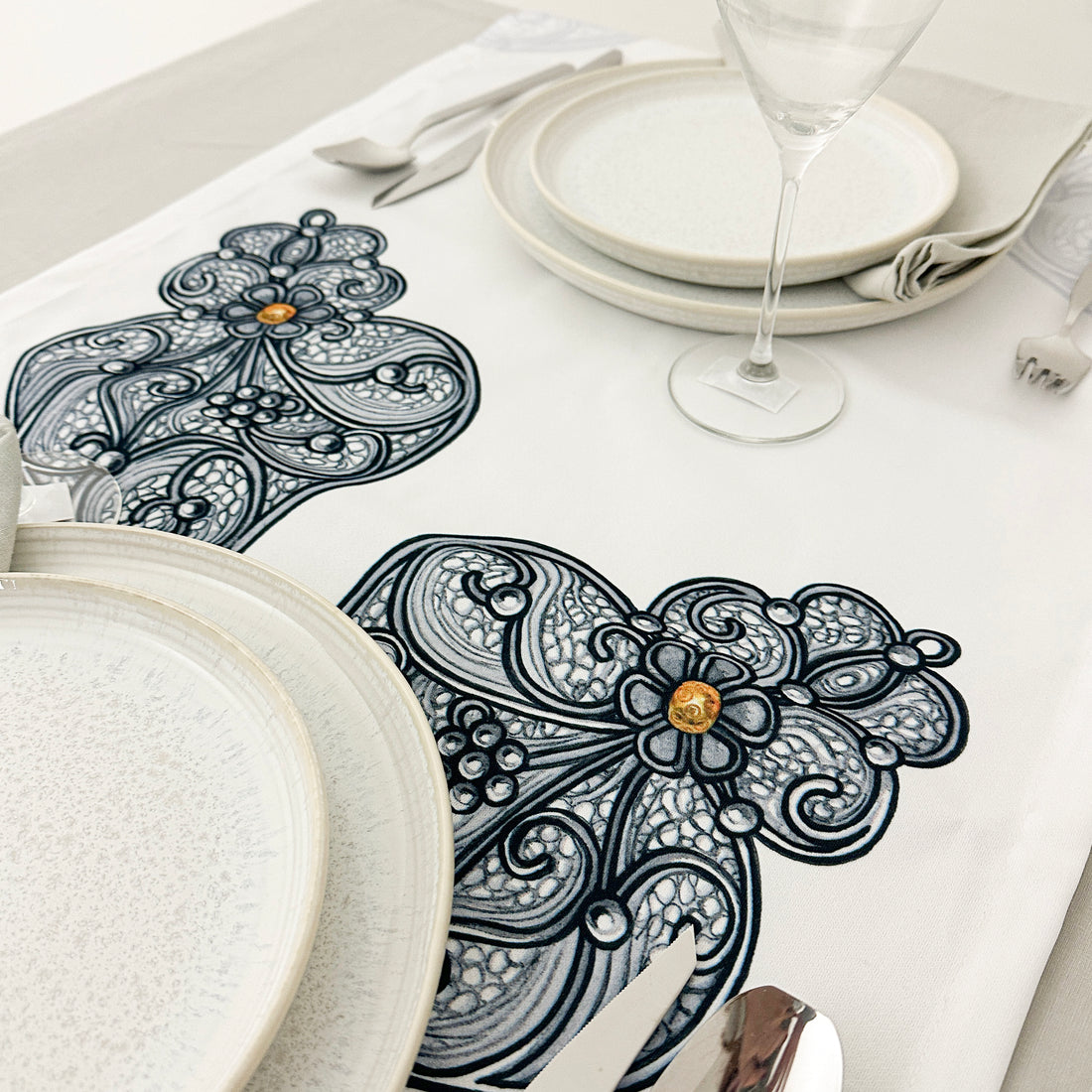 Table Runner Chieira VR